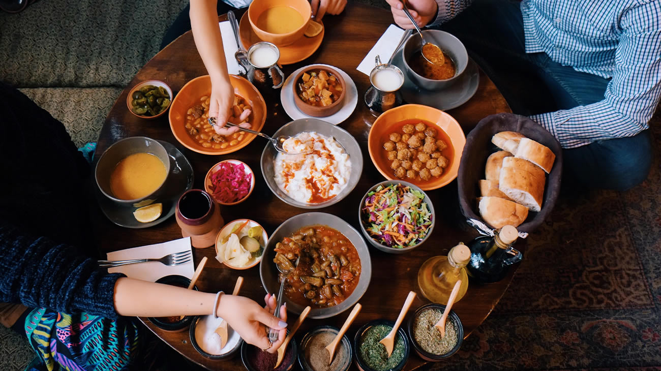 Misafir Ağırlama Geleneği: Türk Mutfağında Cömertliğin Sembolü